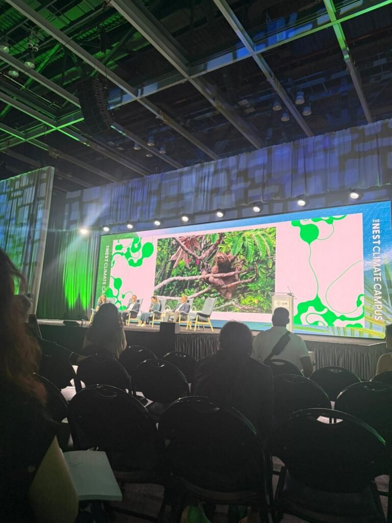 RS37915_WhatsApp Image 2025-10-08 at 12.01.45 PM (2)